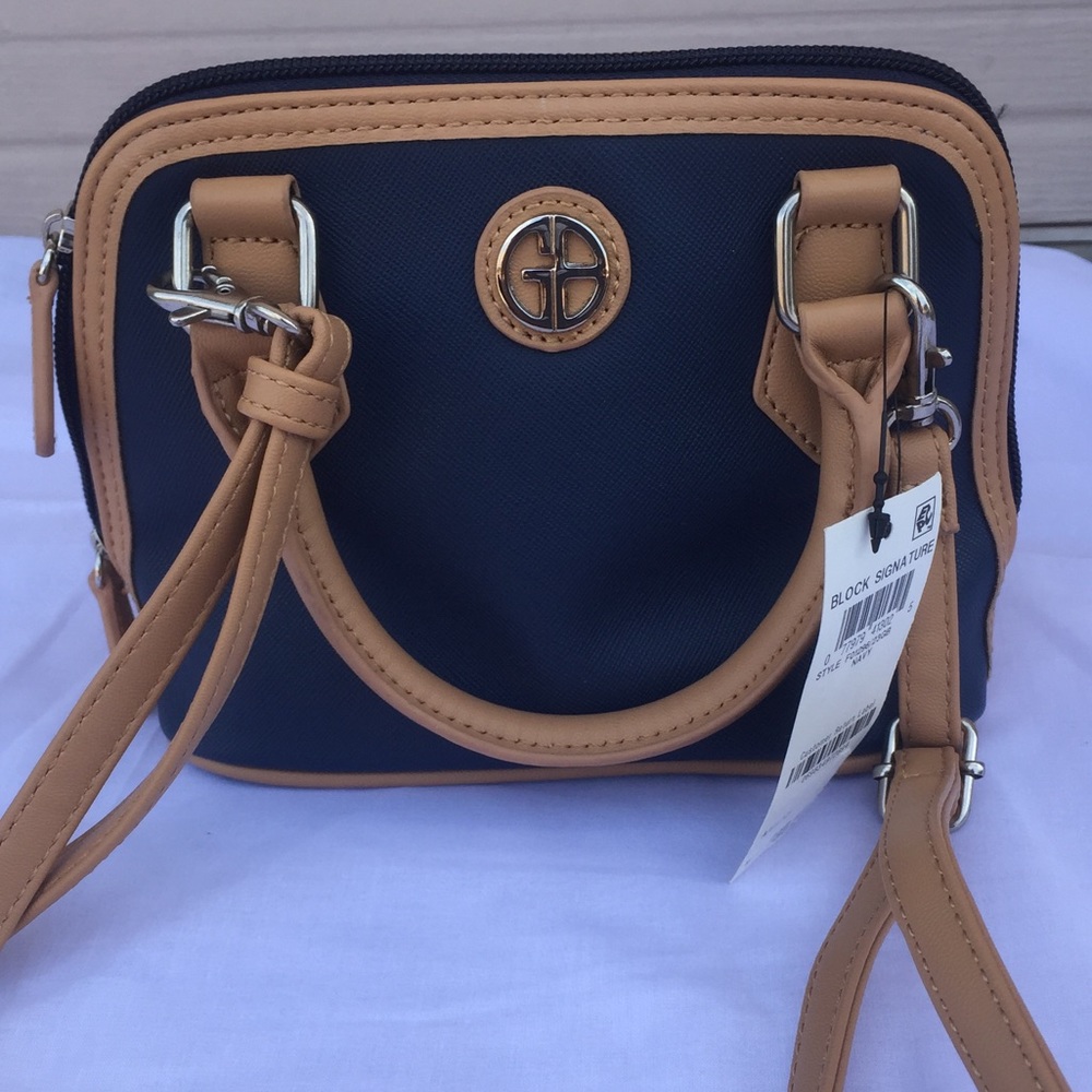Giani Bernini mini purse